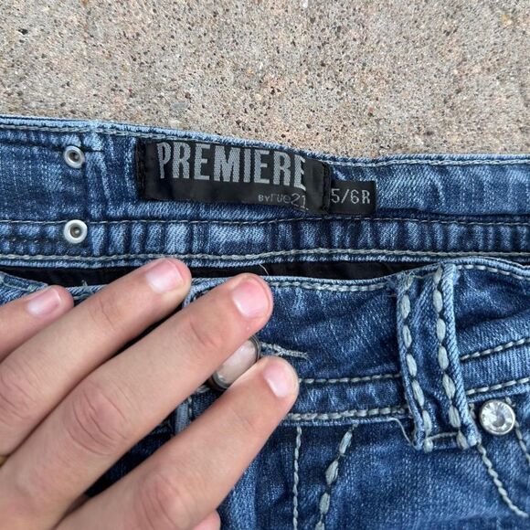 Y2K Premier Rhinestoned / Sequined Embroidered Jeans by Rue 21 - Picture 6 of 6